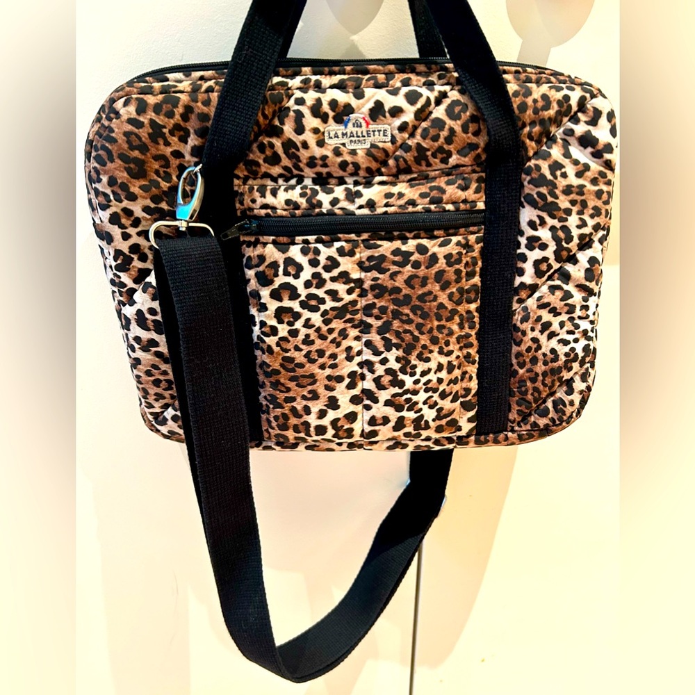 Leopard Laptop bag with straps